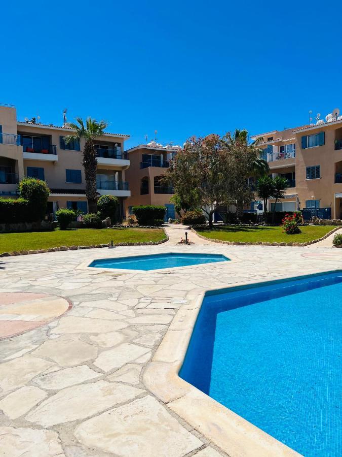 Golden Palms Paradise Garden Paphos Exterior foto