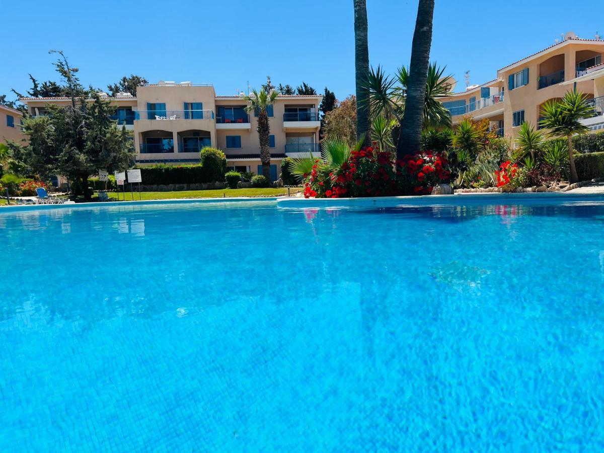 Golden Palms Paradise Garden Paphos Exterior foto